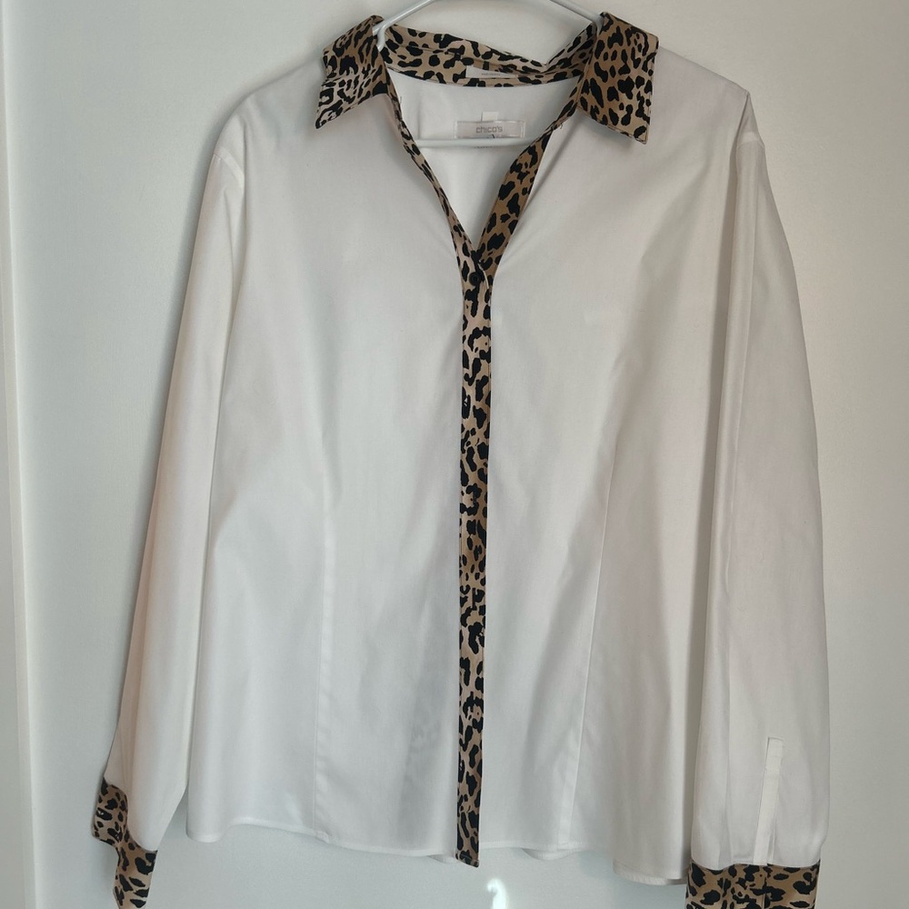 Chico's ButtonDown Blouse with Cheetah Trim Chico’s size 4